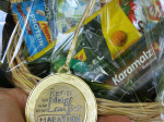 27 Medaille und Present